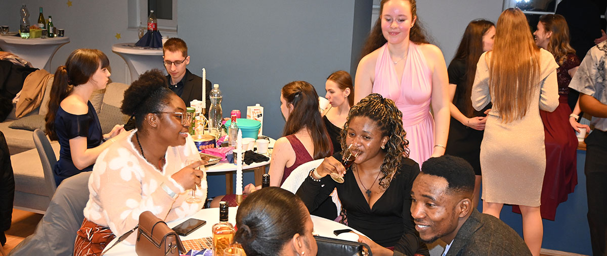 23j-teologus-bal-2026-01